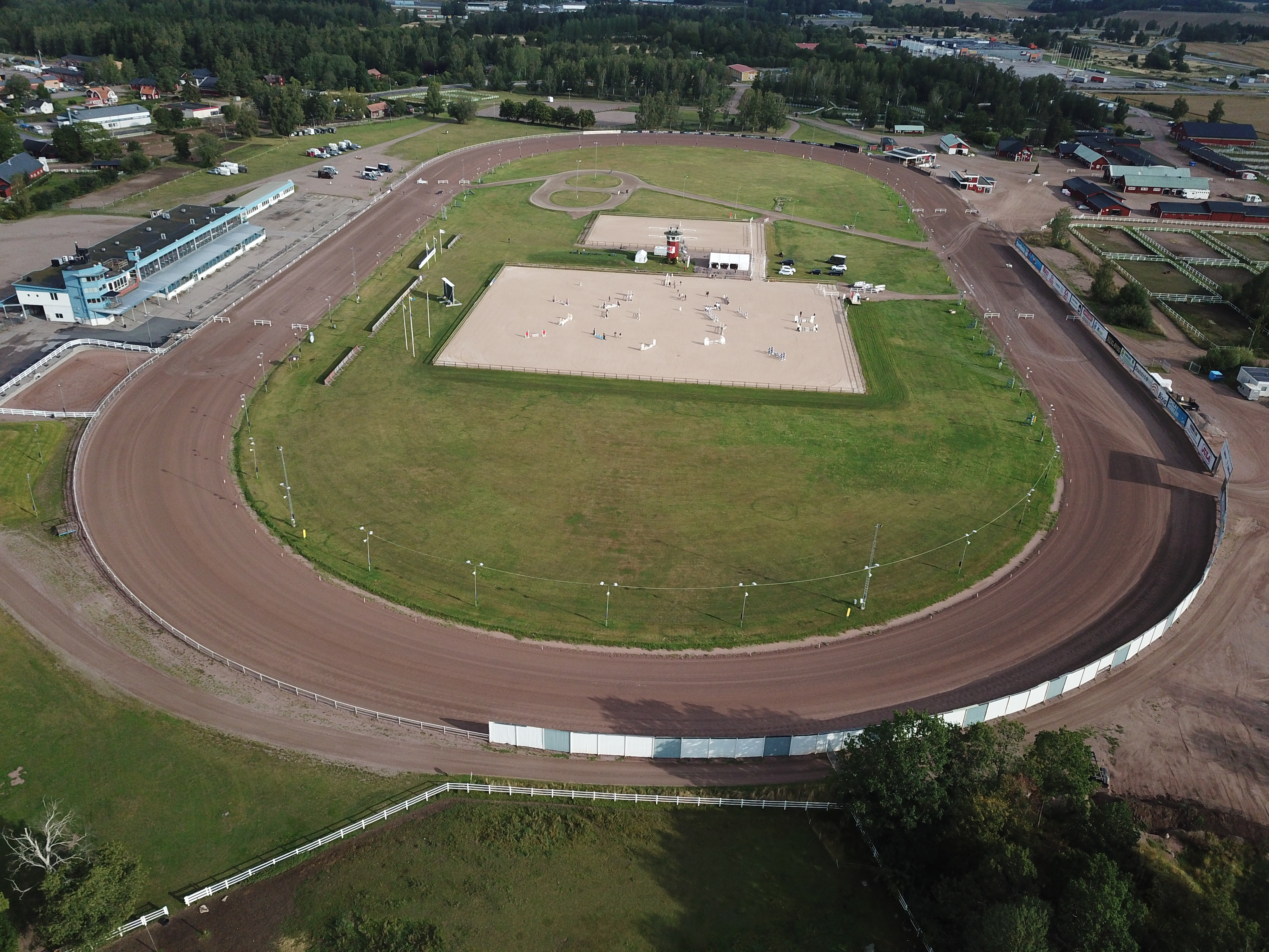 Mantorptravet - Hitta på arenan